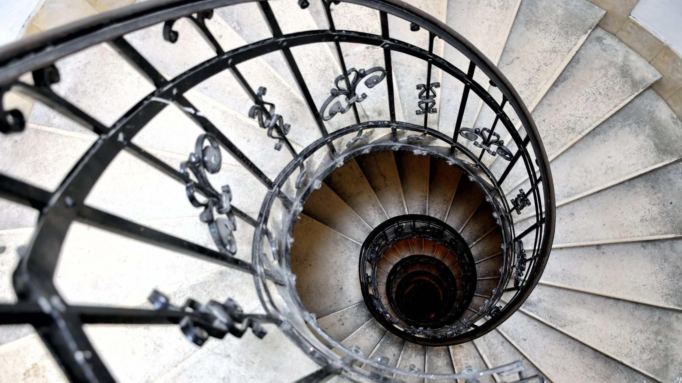 spiral staircase image for hypnosis